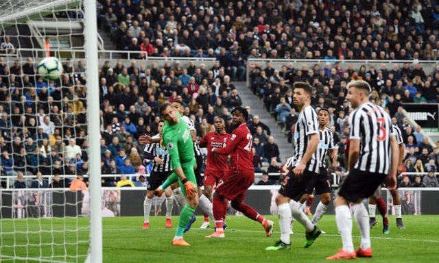 EPL: Late Origi winner ensures Liverpool take title race to final day (VIDEO)