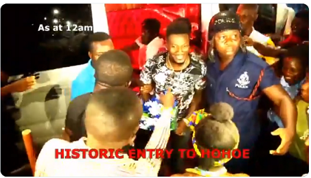 VIDEO: Asamoah Gyan mobbed by fans after arriving at Hohoe