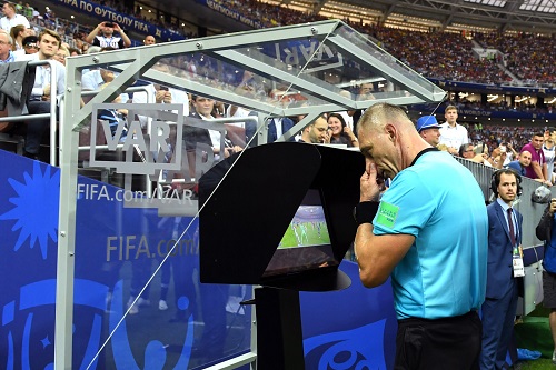 VAR: EPL clubs reject proposed use of pitchside monitors 