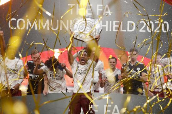 Arsenal beat Liverpool on penalties to win Community Shield