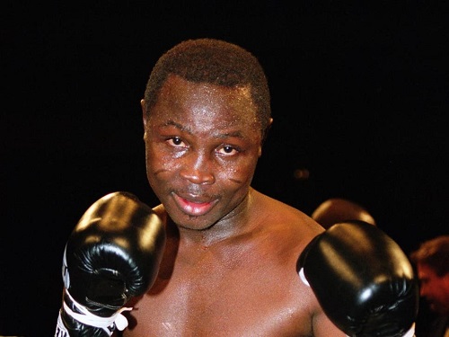 Alfred Kotey beats Anthony Maynard in a lightweight title fight in London in 2001 ( Getty )