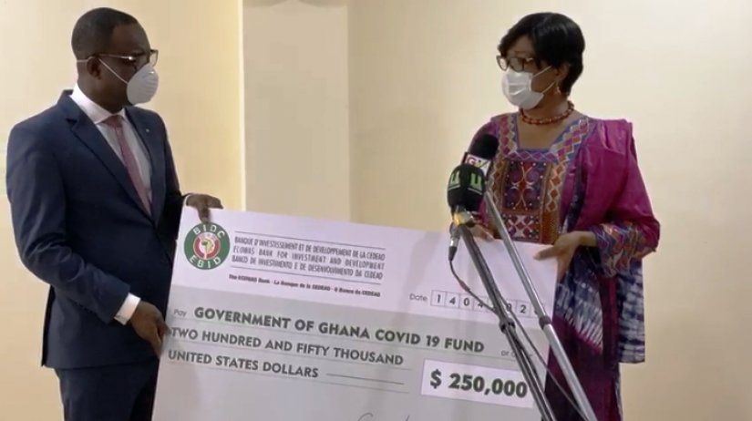 Sophia Akuffo (right) receiving a donation