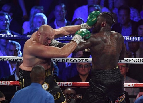  Tyson Fury(left) vs Deontay Wilder(right) 