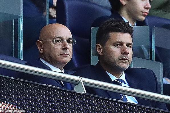 Levy (left) Mauricio Pochettino (right)