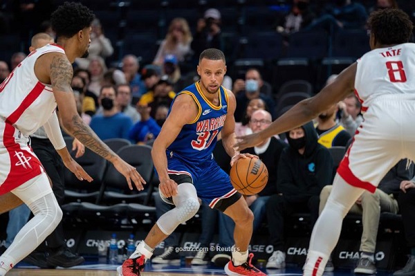 Nov 7, 2021; San Francisco, California, USA; Golden State Warriors guard Jordan Poole (3) drives to the net against Houston Rockets center Daniel Theis (27) during the second quarter at Chase Center. Mandatory Credit: Neville E. Guard-USA TODAY Sports