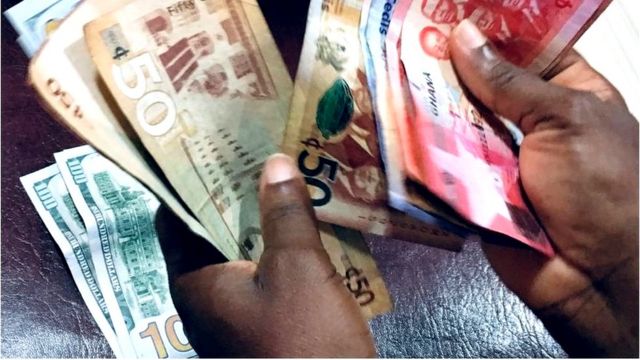 Bank of Ghana resorts to injecting $450m for cedi stability