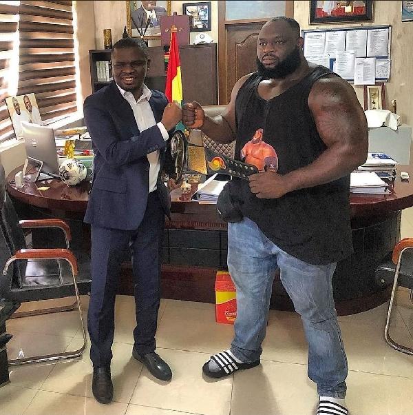 Shaka Zulu presents Ghana’s Strongest title to Sports Minister