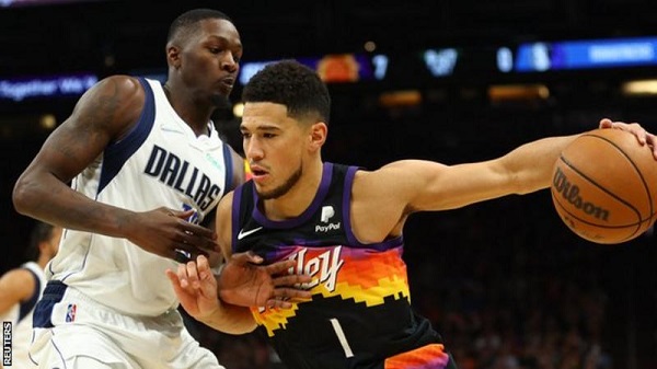 Devin Booker scored 21 of his 30 points in the second half for the Suns