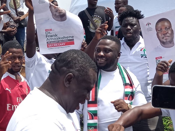 Dr. Frank Amoakohene with supporters