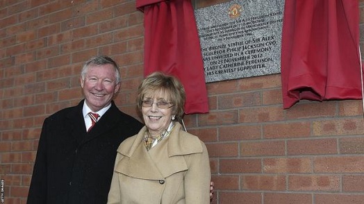 Sir Alex Ferguson credited his wife with persuading him not to retire in 2002