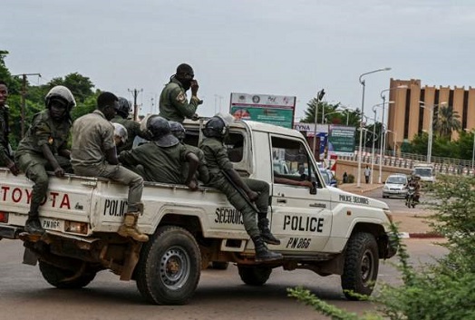 Niger says it will allow neighbouring juntas to send their troops to help defend against an attack