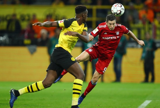 Lewandowski scores Lewandowski scores