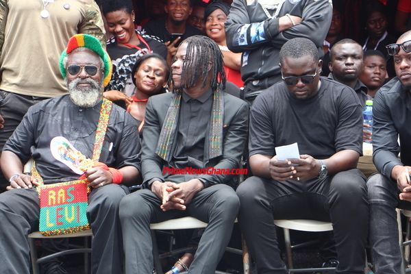 Stonebwoy  at Ebony's funeral 