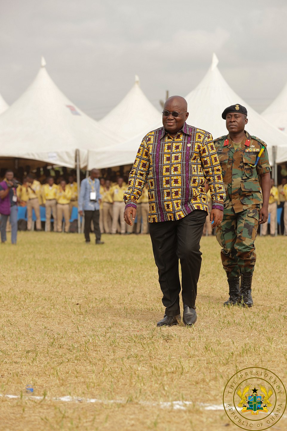 Nana Akufo-Addo is the ultimate gentleman in these African prints