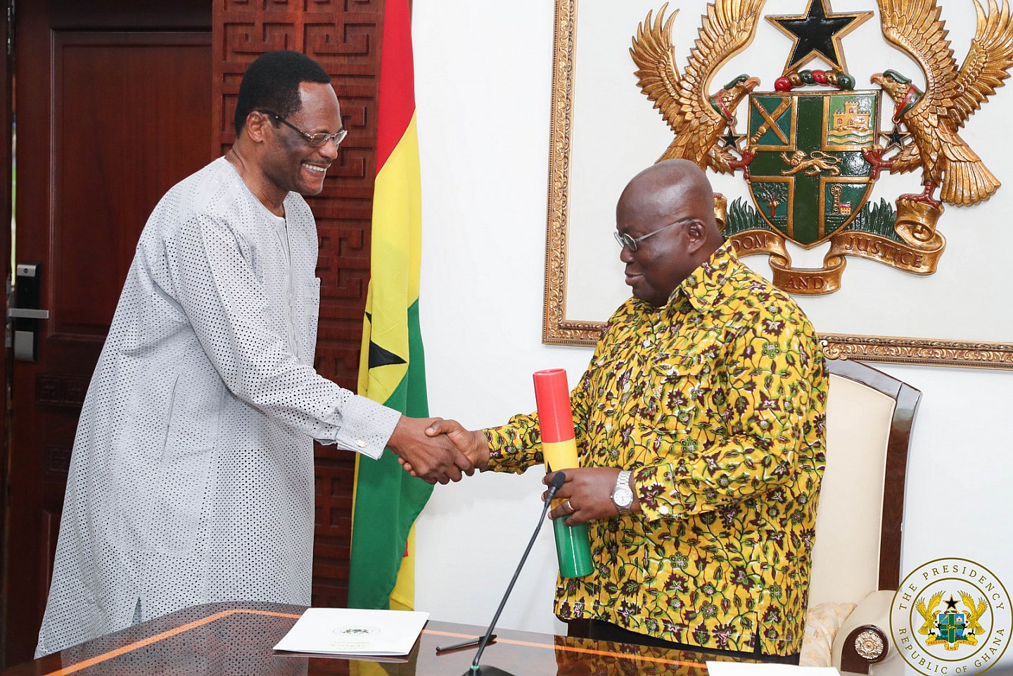 Nana Akufo-Addo is the ultimate gentleman in these African prints