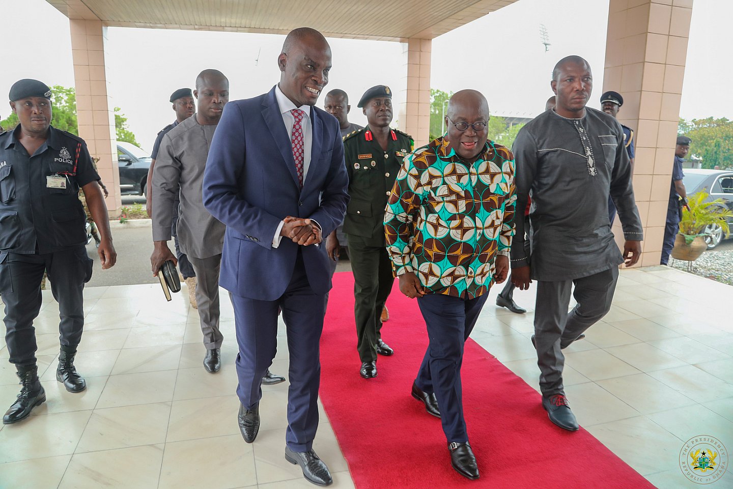 Nana Akufo-Addo is the ultimate gentleman in these African prints